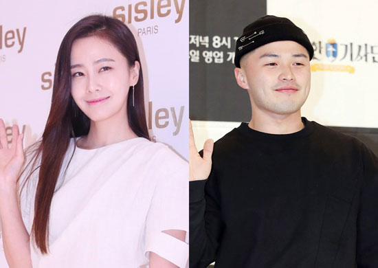 演员洪洙贤(38岁)与说唱歌手microdot(26岁)目前正在交往.